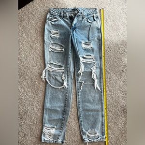 Fashion Nova Size 7 Distressed Denim